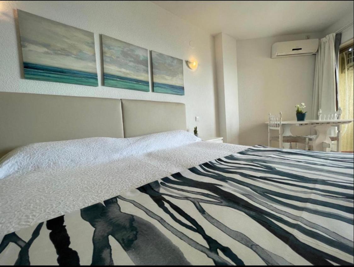 Apartahotel Chinasol Con Parking Y Desayuno Almuñécar Eksteriør billede
