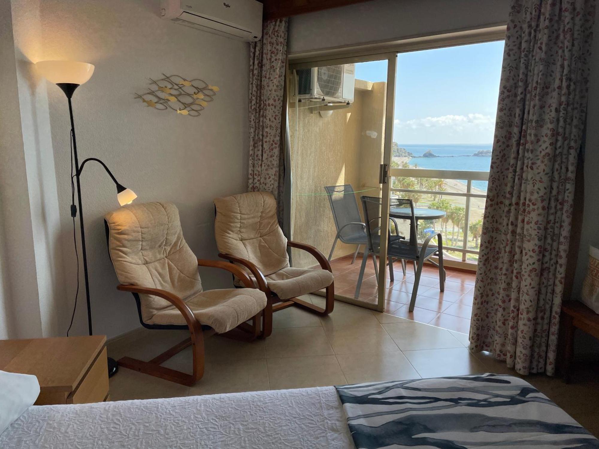 Apartahotel Chinasol Con Parking Y Desayuno Almuñécar Eksteriør billede