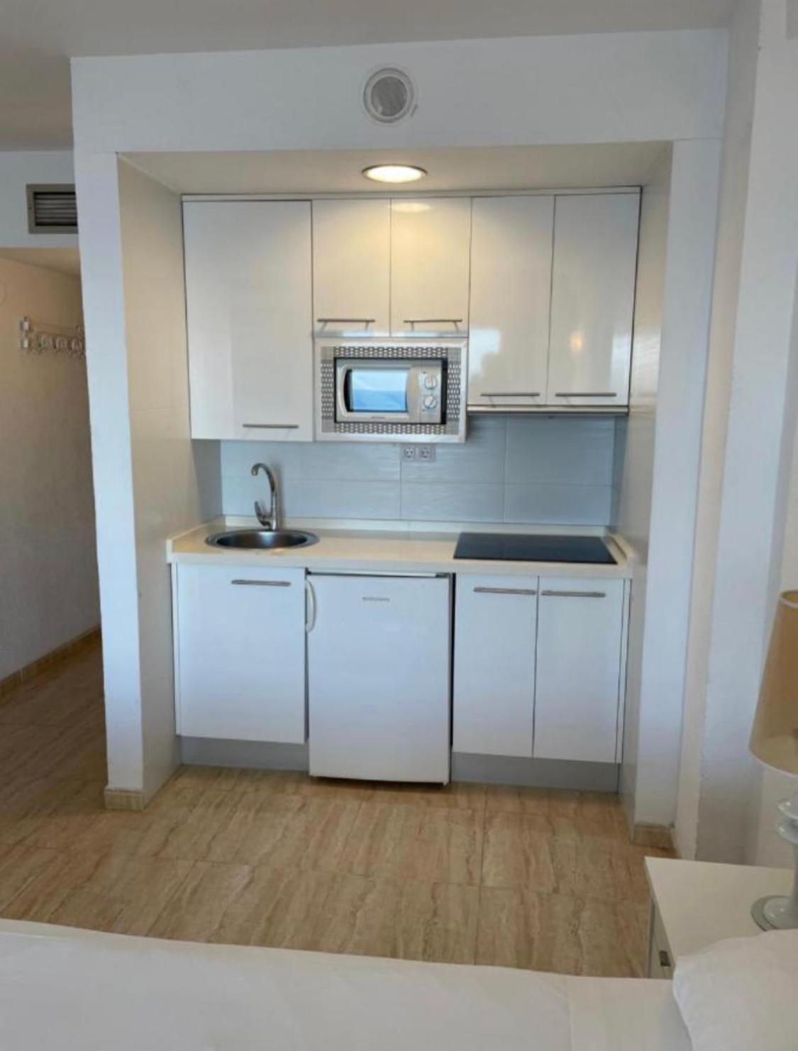 Apartahotel Chinasol Con Parking Y Desayuno Almuñécar Eksteriør billede